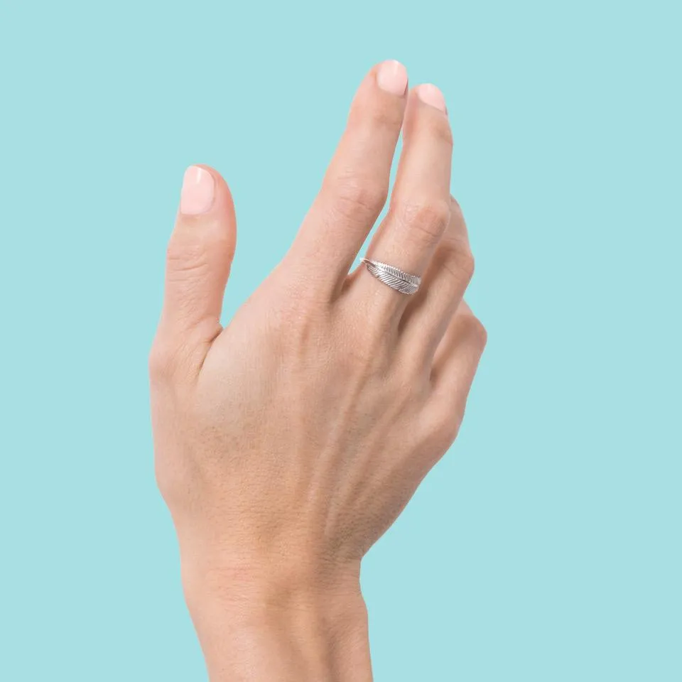 Boh Runga Miromiro Feather Ring Size K - Sterling Silver