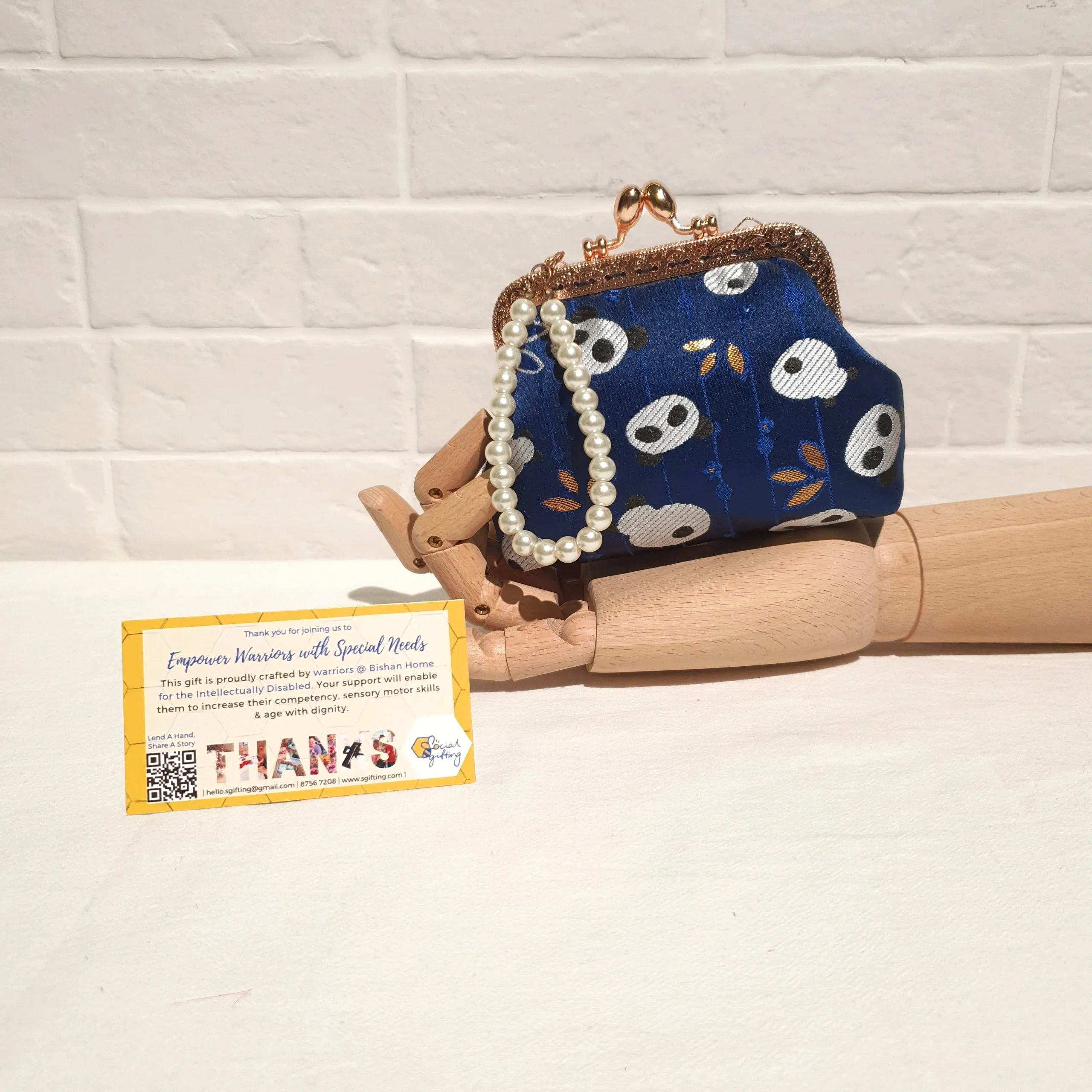 Clasp Pouch with Pearl Charm