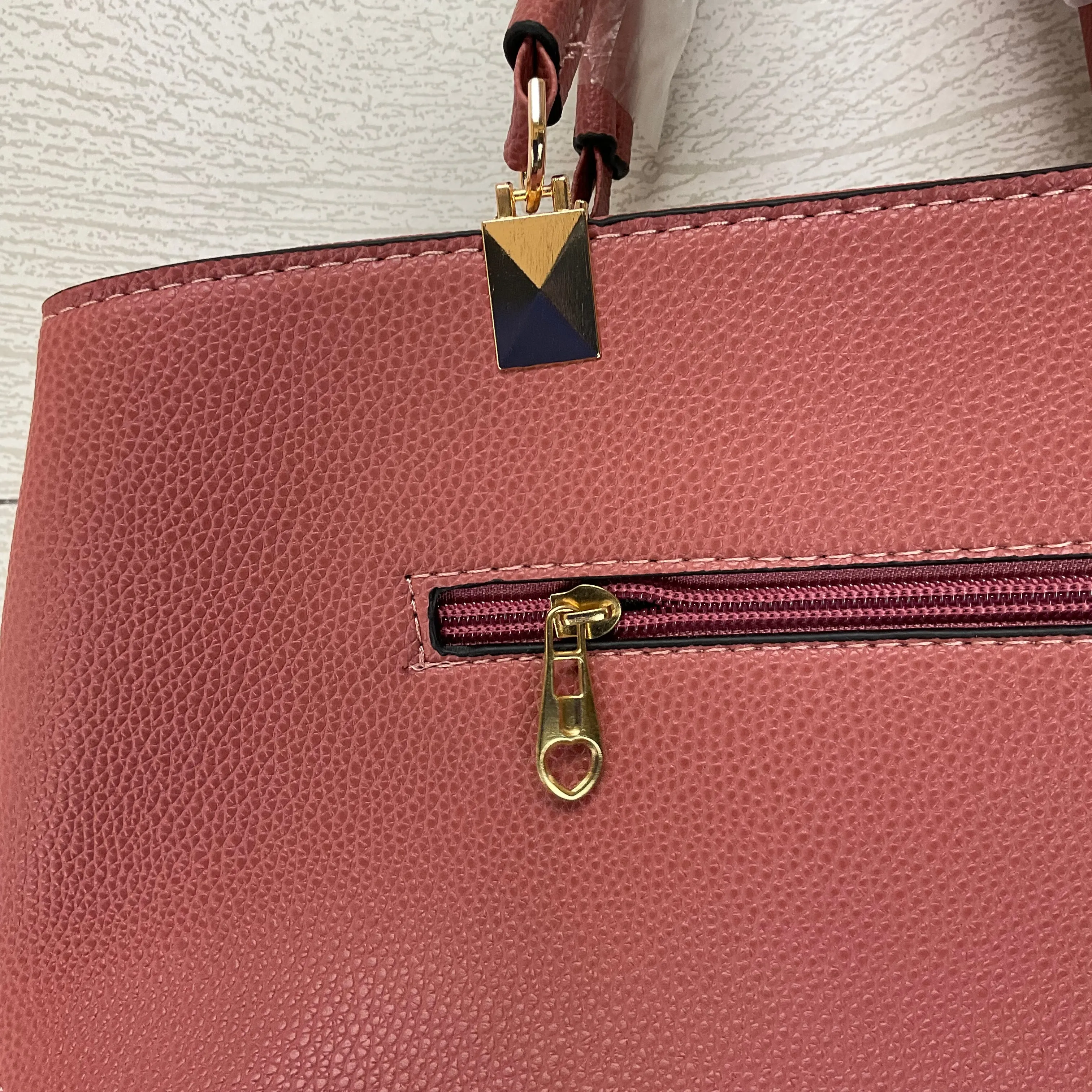Crossbody By Clothes Mentor, Size: Medium