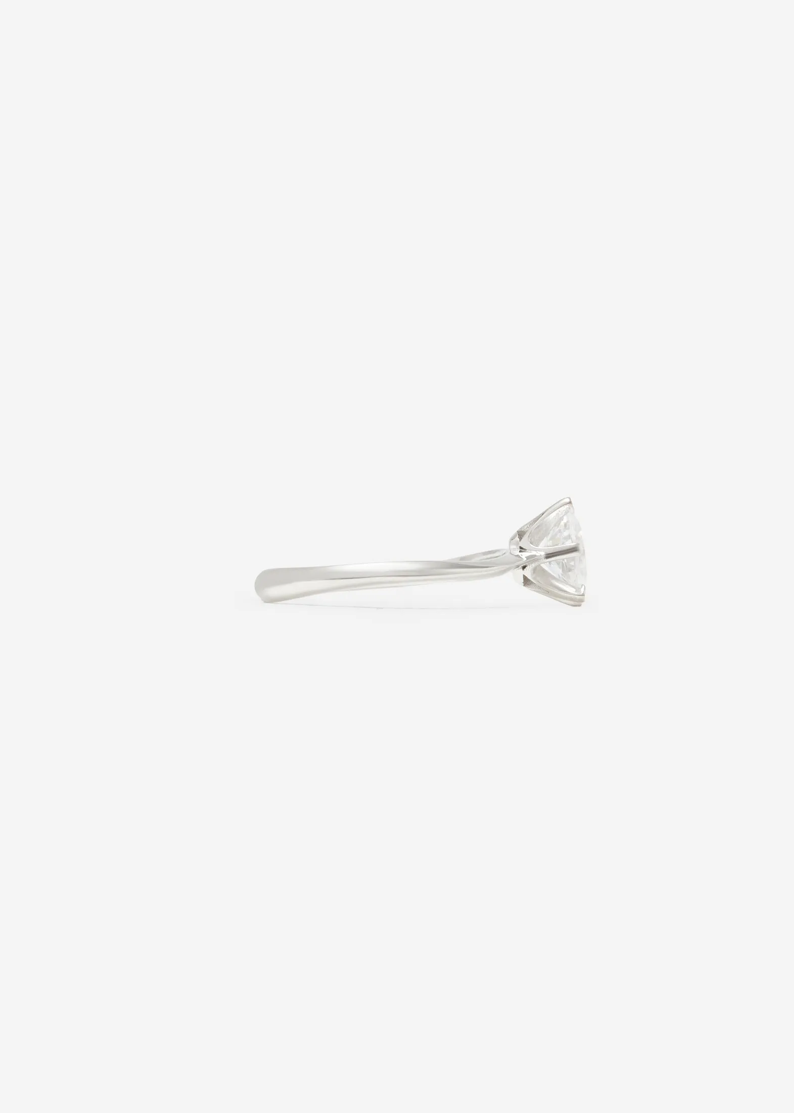 Drop Solitaire Ring Maxi Pavé 0.7 - 0.9 Ct