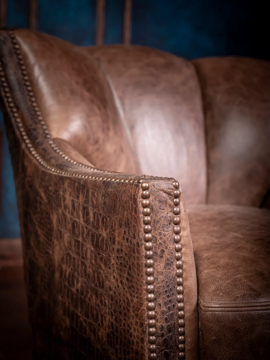 Dundee Truffle Leather Swivel Chair