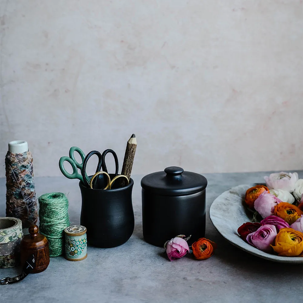 Earthenware Ceramic Cup with Lid