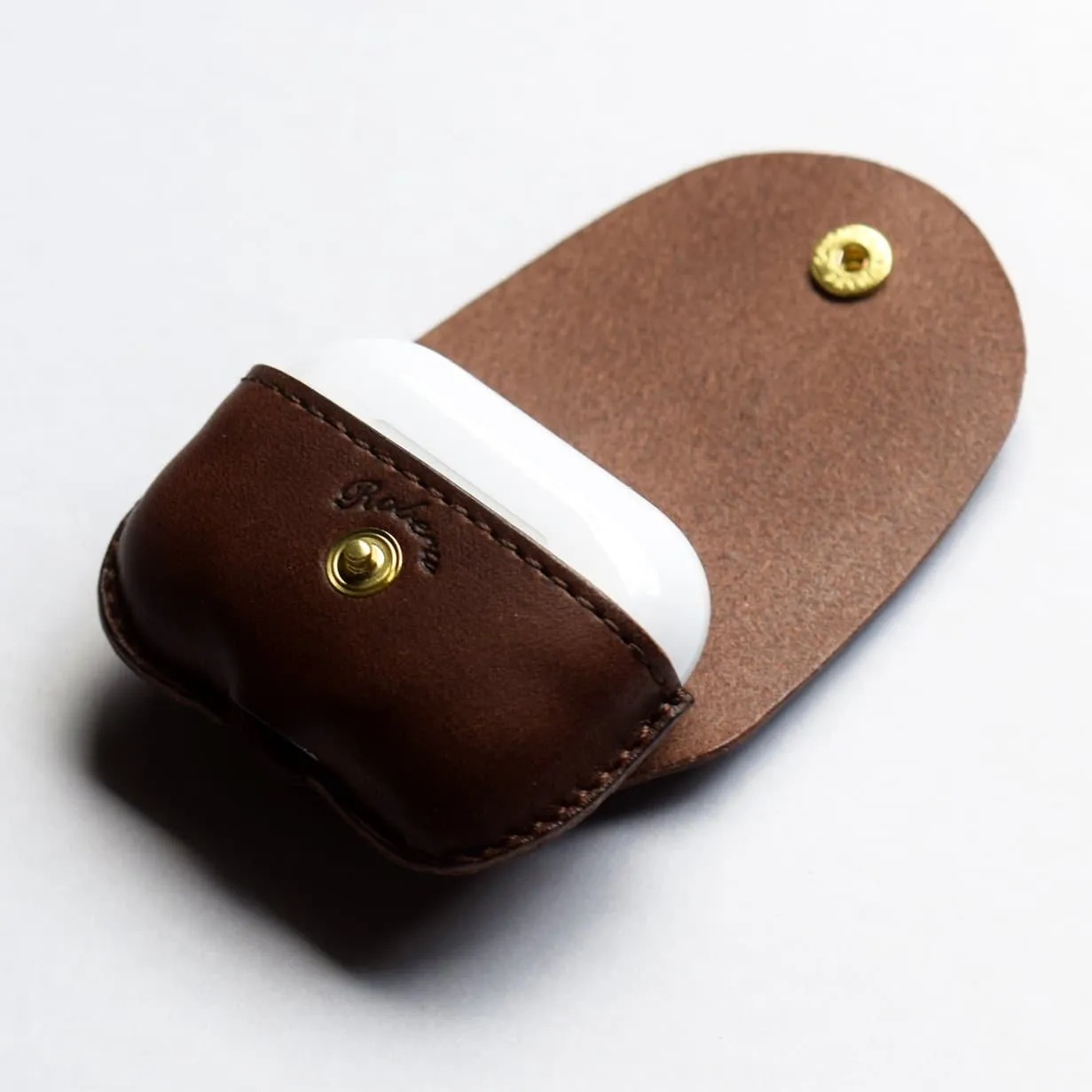 Leather Factory Roberu AirPods Pro Case Dark Brown