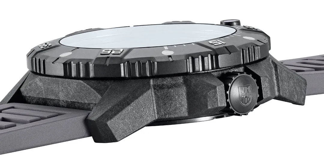 Luminox Master Carbon SEAL Automatic CARBONOX  Black Dial Gray Rubber Strap Day/Date Divers Mens Watch XS.3862