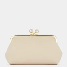 Maud Pearls Clutch