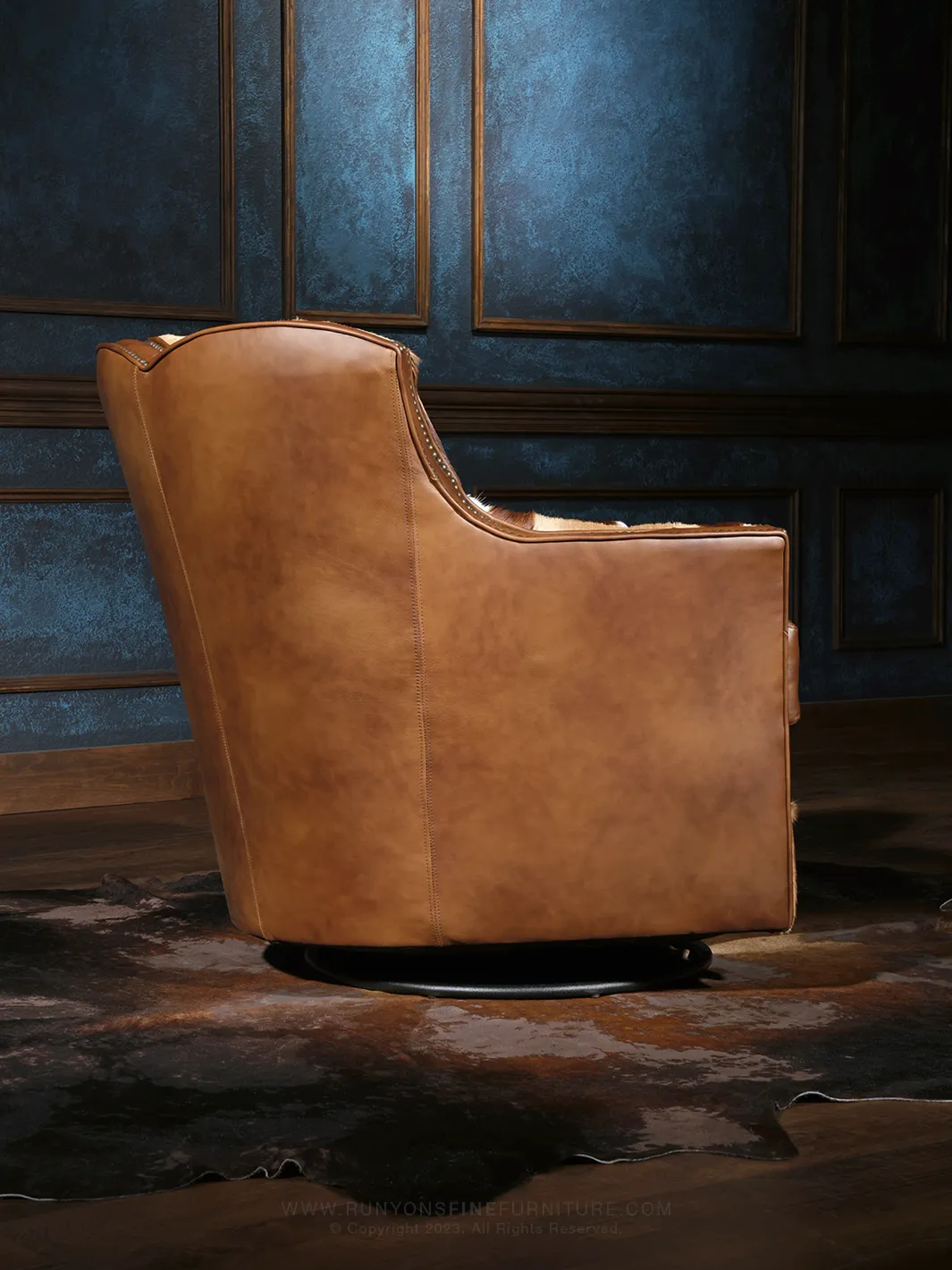 Springbok Sunset Leather Swivel Chair